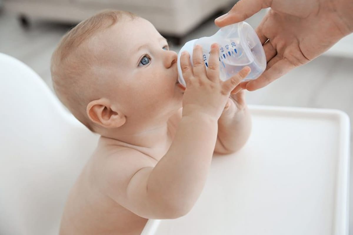 How to Treat Dehydration in Newborn Babies at Home | StarAndDaisyCare