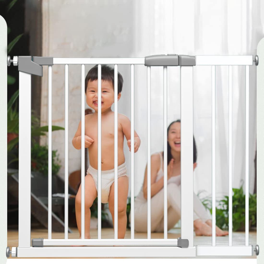 Baby safety gates white safety doors for make secure your baby to downfall